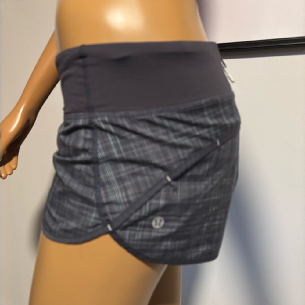 Lululemon Run Speed Gray Plaid Shorts- coal grey Sz 6